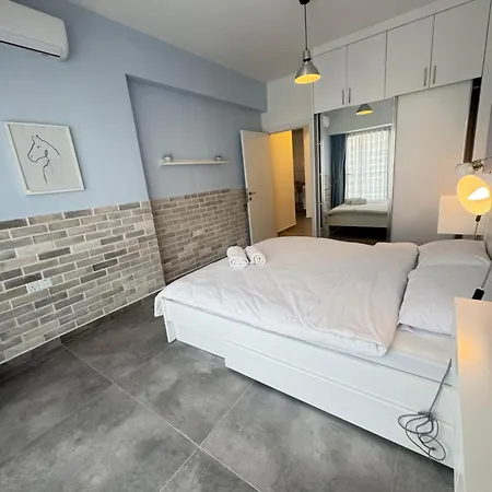 Caesar & - With 2 Bedroom - Aurelius *