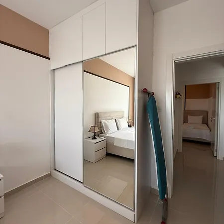 Caesar & - With 2 Bedroom - Aurelius