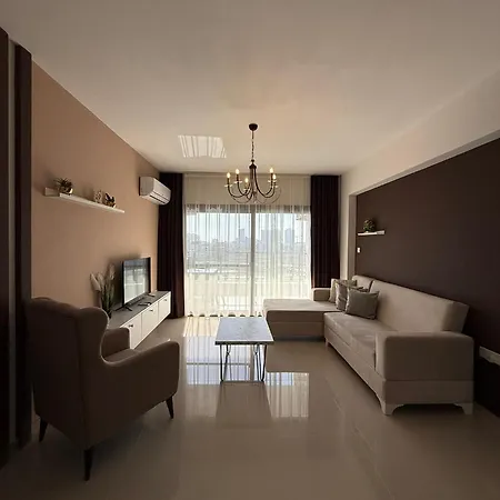 Caesar & - With 2 Bedroom - Aurelius