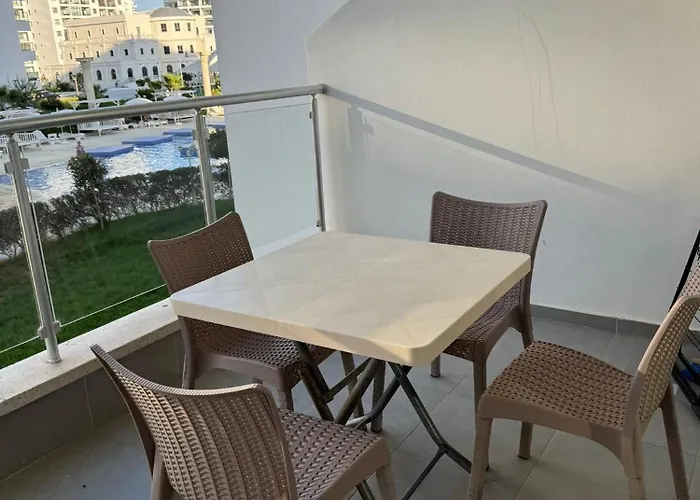 Caesar & - With 2 Bedroom