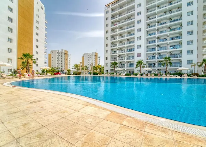 Caesar & - With 2 Bedroom Apartament Agios Georgios (Famagusta)
