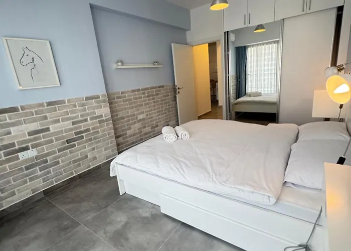 Caesar & - With 2 Bedroom *