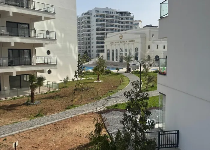 Caesar & - With 2 Bedroom *