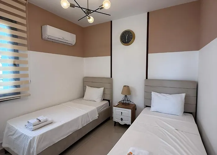 Caesar & - With 2 Bedroom Apartament *