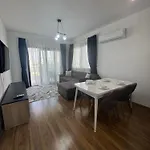Caesar & - With 2 Bedroom