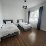 Apartment Caesar & - With 2 Bedroom *