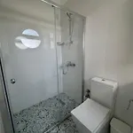Caesar & - With 2 Bedroom דירה *