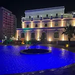 Caesar & - With 2 Bedroom Apartment *
