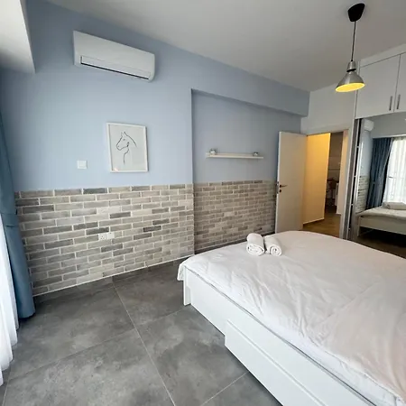 Caesar & - With 2 Bedroom דירה *