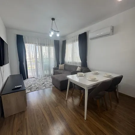 Caesar & - With 2 Bedroom - Aurelius