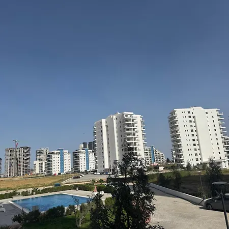 Caesar & - With 2 Bedroom דירה