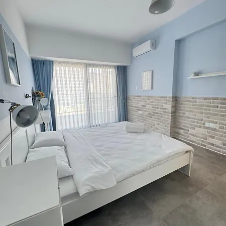 Caesar & - With 2 Bedroom Daire *