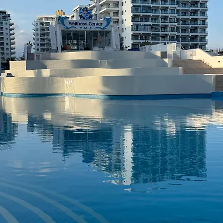 Caesar & - With 2 Bedroom - Aurelius Apartment