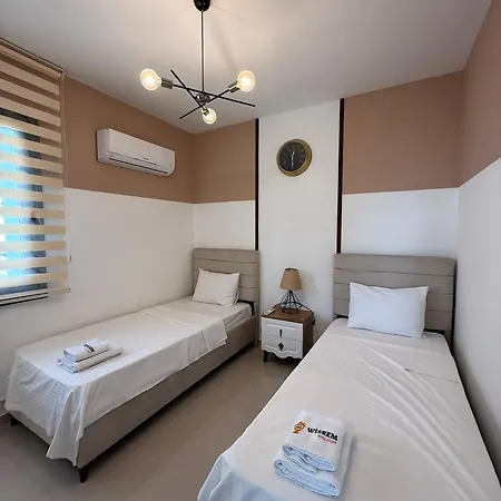 Caesar & - With 2 Bedroom Daire *