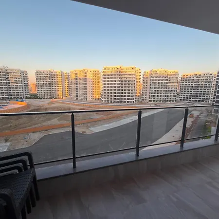 Caesar & - With 2 Bedroom Apartment *