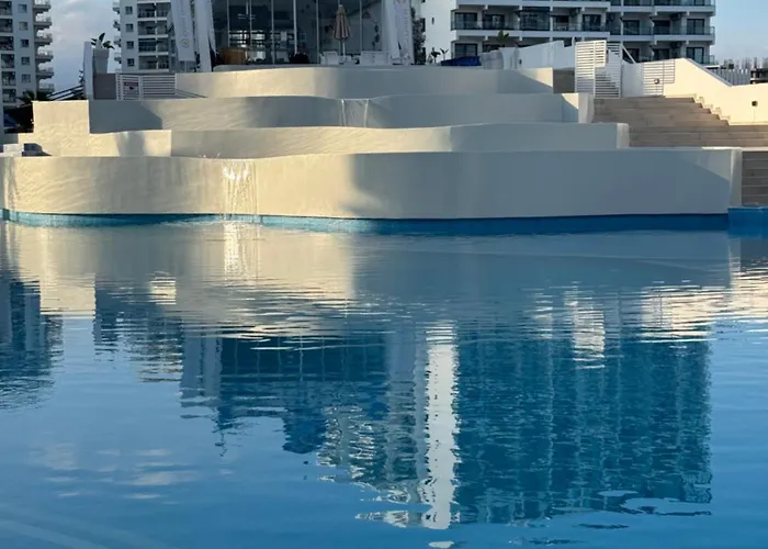 Caesar & - With 2 Bedroom Apartmán