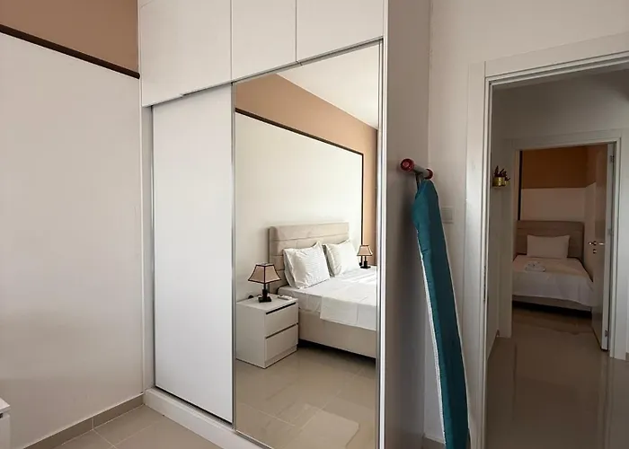 Caesar & - With 2 Bedroom