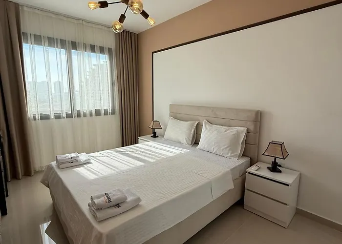 Caesar & - With 2 Bedroom Apartmán Agios Georgios (Famagusta)